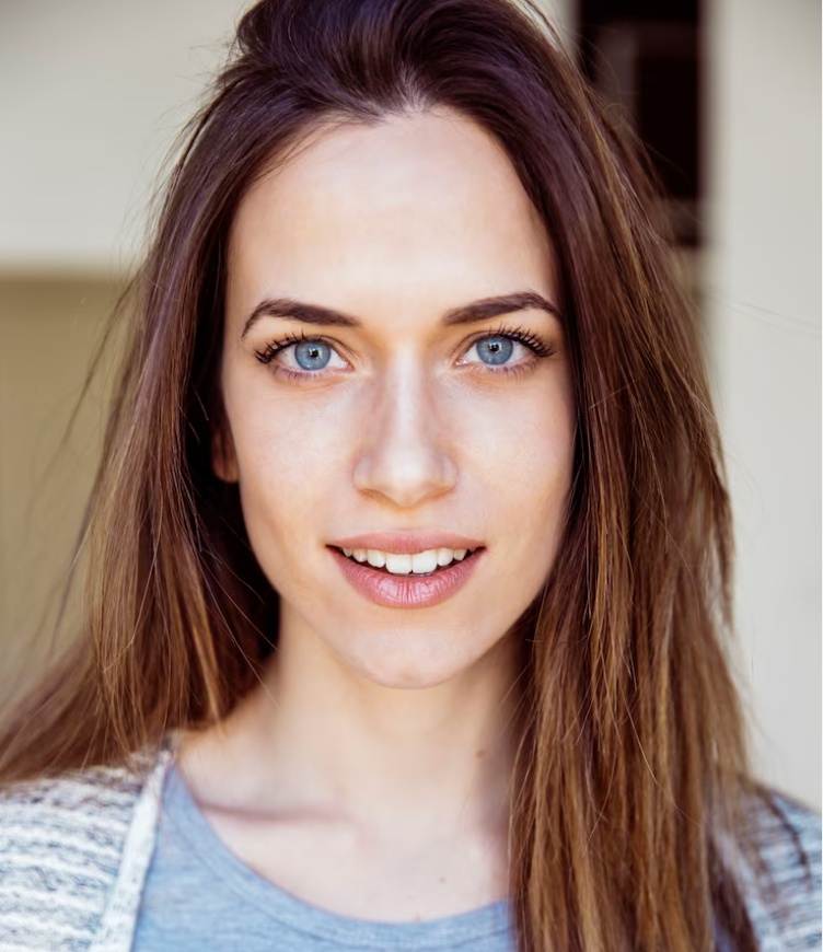 Amanda R